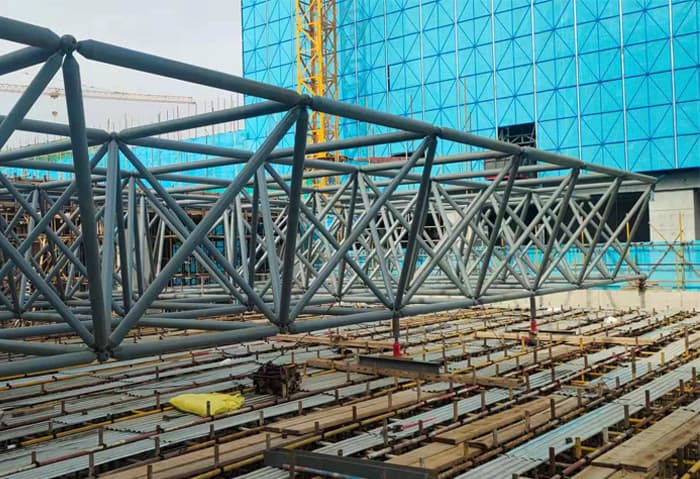 新疆新疆库尔勒亿优网架钢结构工程有限公司